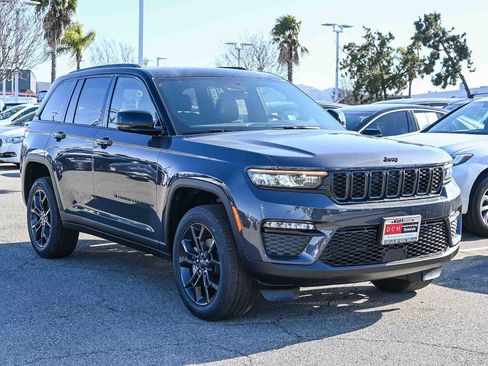 New 2025 Jeep Grand Cherokee Limited image 3