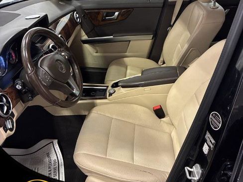 Used 2015 Mercedes-Benz GLK 350 RWD 4dr GLK 350 image 8