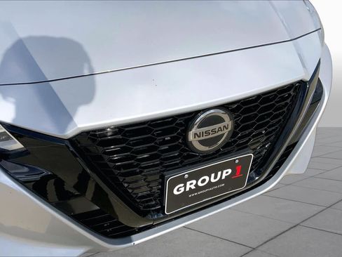 Used 2020 Nissan Altima 2.5 S FWD image 28