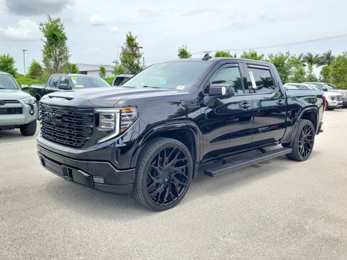 Used 2023 GMC Sierra 1500 Denali w/ Denali Reserve Package AWD/4WD image 4