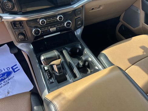 Used 2022 Ford F150 Lariat image 22