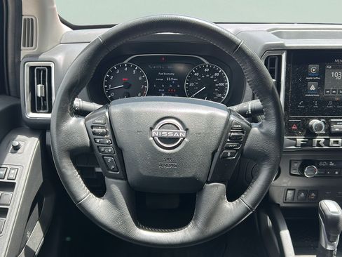 Used 2025 Nissan Frontier SV w/ SV Convenience Package RWD image 19