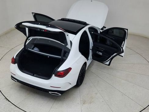 Used 2024 Mercedes-Benz E 450 E 450 w/ Airmatic Package image 92