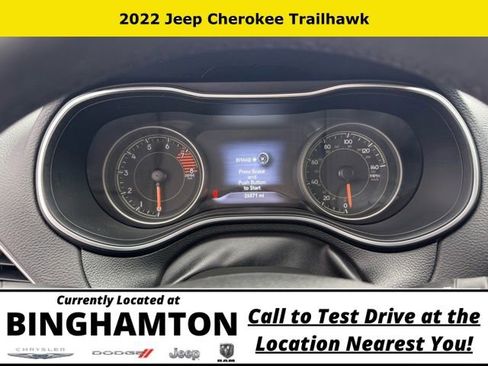 Used 2022 Jeep Cherokee Trailhawk AWD/4WD image 13