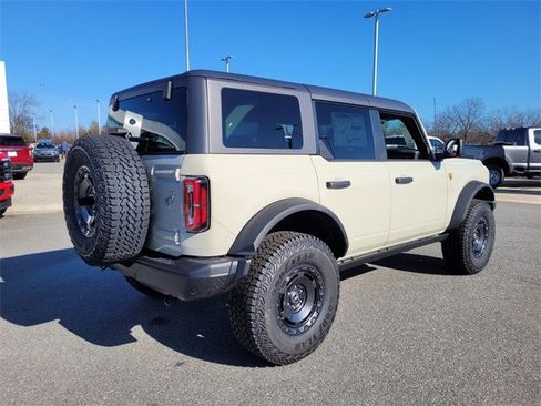 New 2025 Ford Bronco Badlands w/ Sasquatch Package image 9