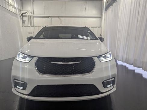 New 2026 Chrysler Pacifica Select image 34