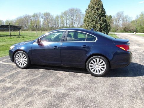 Used 2012 Buick Regal Leather image 11