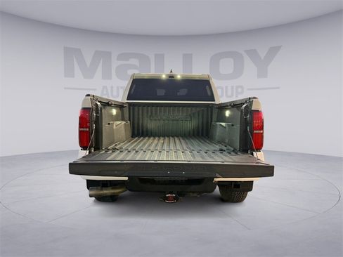 Certified 2025 Toyota Tacoma TRD Off-Road image 19