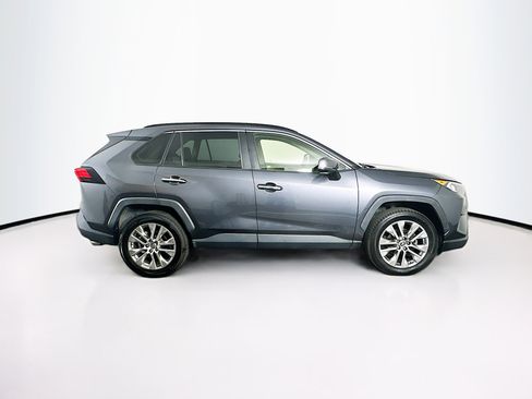 Used 2020 Toyota RAV4 Limited AWD/4WD image 10