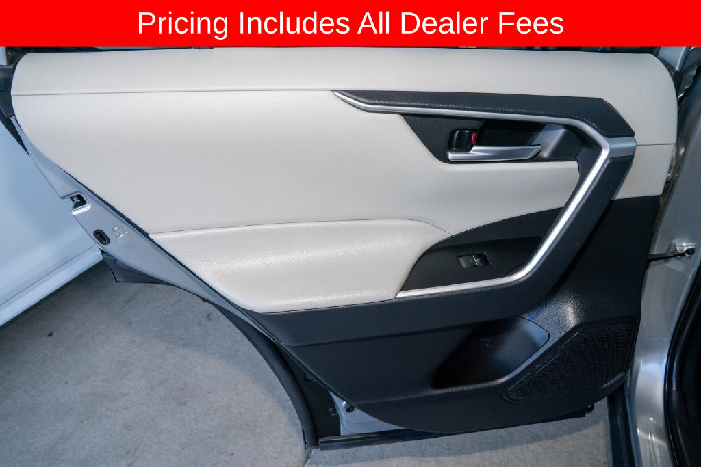 Used 2024 Toyota RAV4 XLE Premium FWD image 11