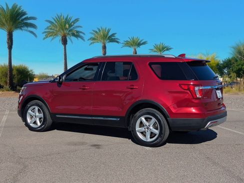 Used 2016 Ford Explorer XLT w/ Equipment Group 202A image 3