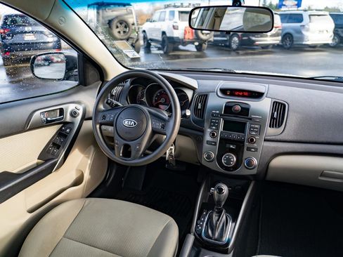 Used 2013 Kia Forte EX image 20