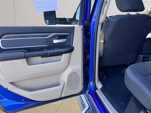 Used 2019 RAM 2500 Big Horn image 28