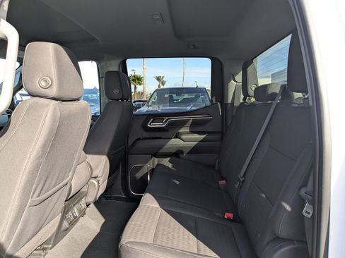 Used 2025 Chevrolet Silverado 1500 LT image 14