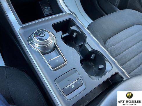 Used 2024 Ford Edge SE image 37