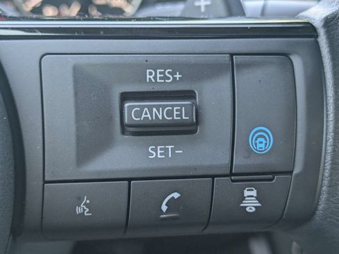 Used 2023 Nissan Rogue SV AWD/4WD image 27