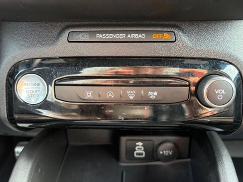 Used 2024 Ford Escape ST-Line w/ Tech Pack #1 AWD/4WD image 31