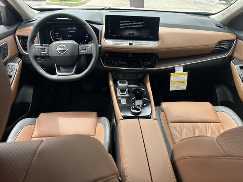 New 2026 Nissan Rogue Platinum AWD/4WD image 15