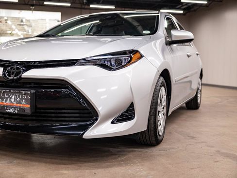 Used 2017 Toyota Corolla LE w/ Body Protection Package FWD image 36