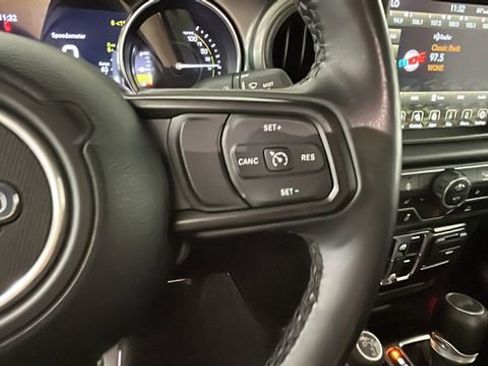 Used 2023 Jeep Wrangler Unlimited w/ Cold Weather Group AWD/4WD image 16