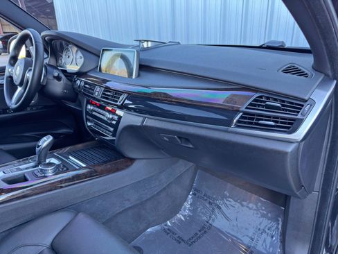 Used 2016 BMW X5 xDrive50i image 14