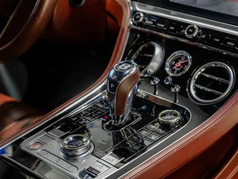 Used 2020 Bentley Continental GT AWD/4WD image 31