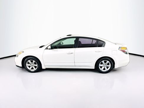 Used 2008 Nissan Altima 3.5 SL w/ Technology Pkg FWD image 4