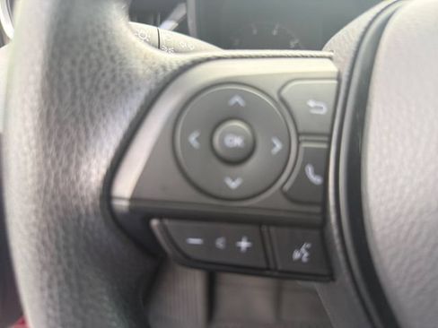 Used 2025 Toyota Corolla LE AWD/4WD image 31