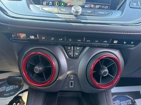 Used 2019 Chevrolet Blazer RS FWD image 25