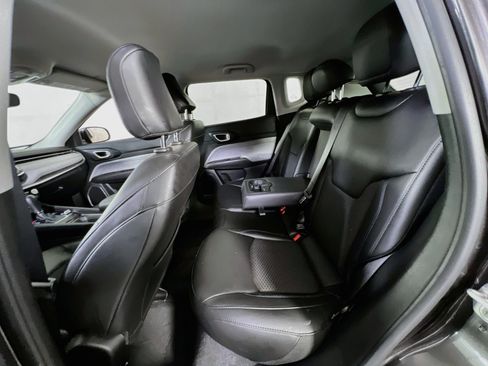 Used 2022 Jeep Compass Latitude AWD/4WD image 22