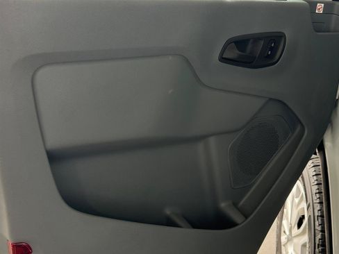Used 2019 Ford Transit 350 XLT RWD image 40