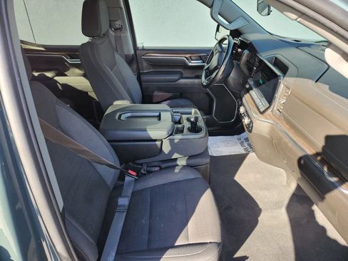 Used 2025 Chevrolet Silverado 1500 LT image 17
