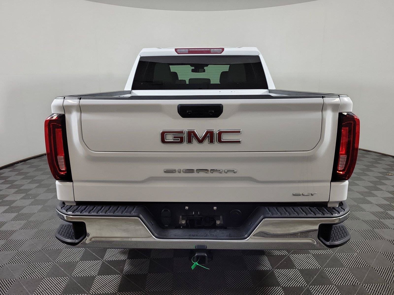 Used 2025 GMC Sierra 1500 SLT RWD image 5