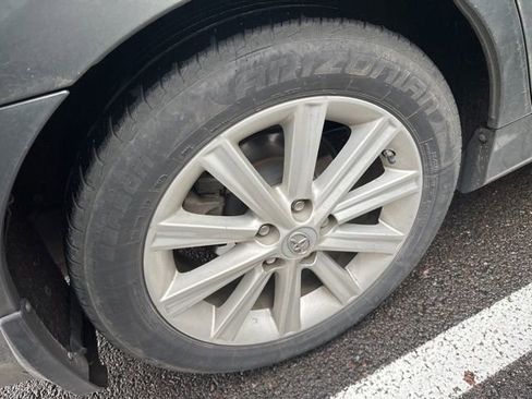 Used 2013 Toyota Camry XLE image 6