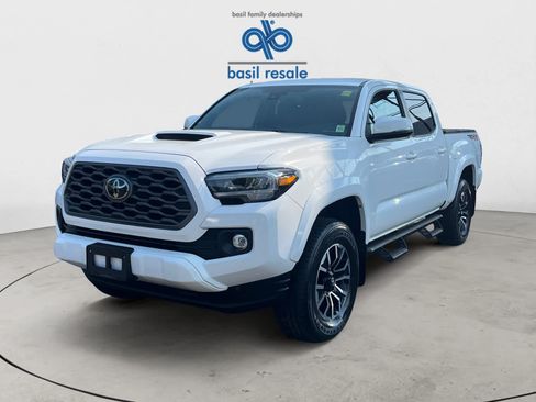 Used 2023 Toyota Tacoma TRD Sport AWD/4WD image 2