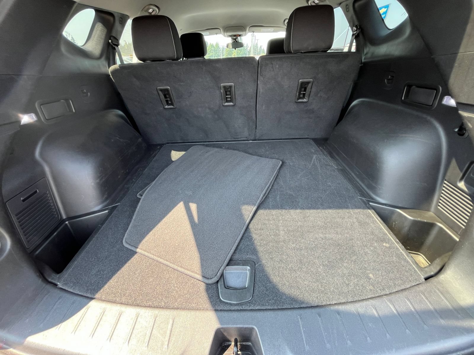 Used 2025 Chevrolet Blazer LT FWD image 31