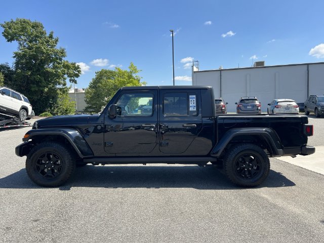 Used 2022 Jeep Gladiator Sport AWD/4WD image 10