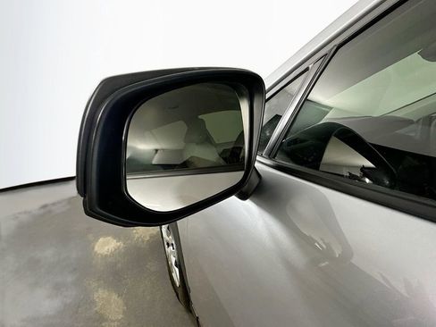 Used 2024 Toyota Corolla Cross L image 36