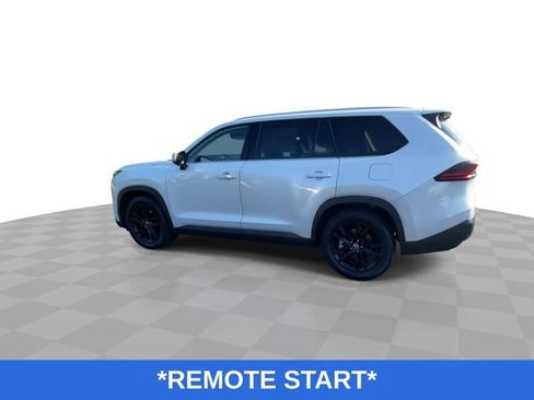 Used 2025 Toyota Grand Highlander AWD image 7
