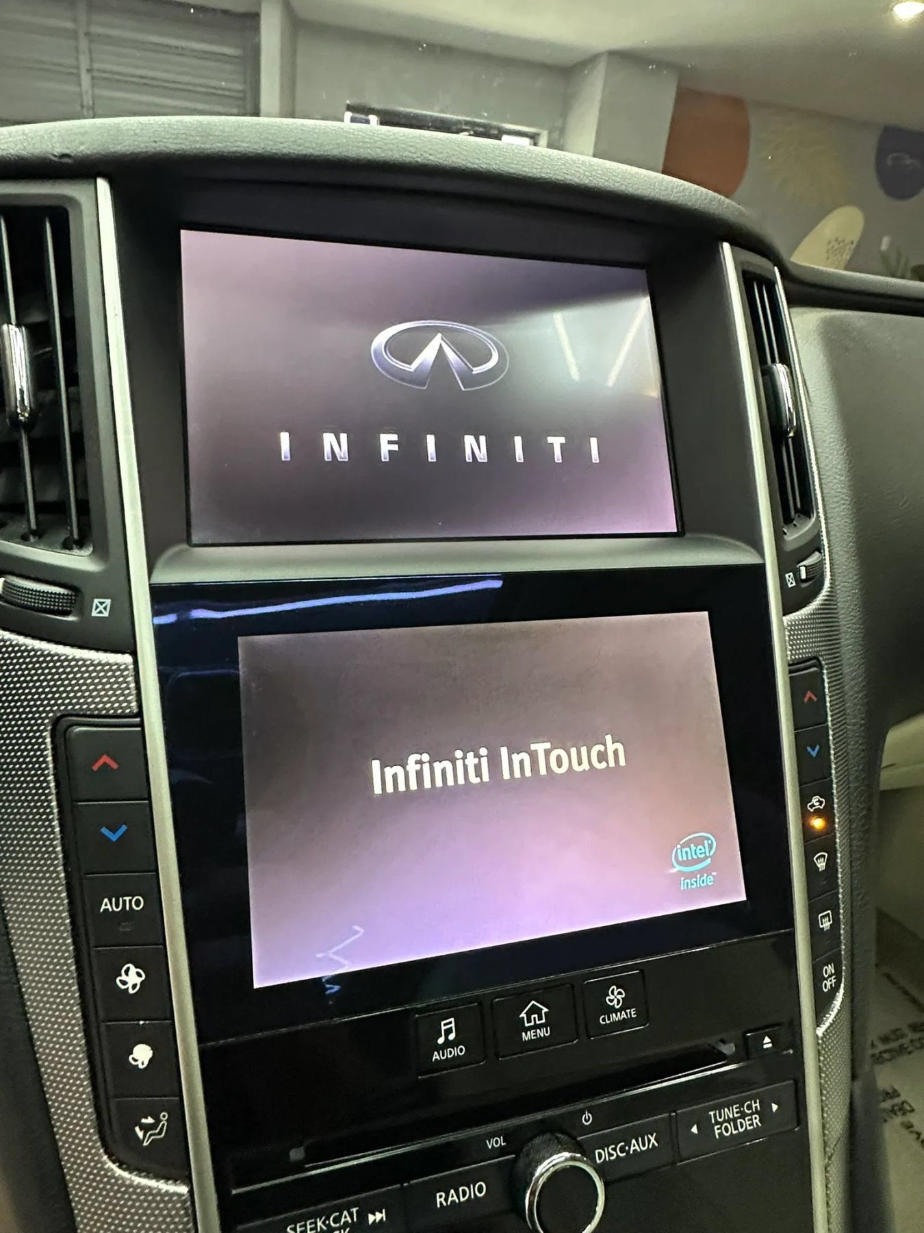 Used 2017 INFINITI Q50 Signature Edition RWD image 11