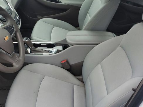 Used 2020 Chevrolet Malibu LT image 3