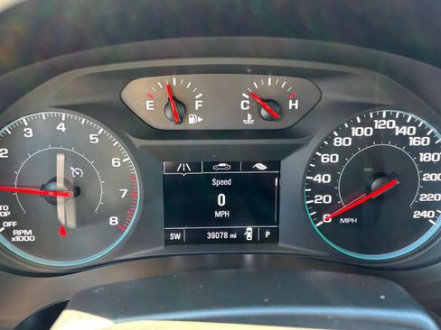 Used 2025 Chevrolet Malibu LT FWD image 14