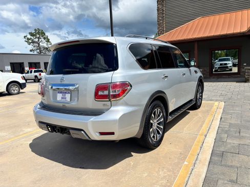Used 2020 Nissan Armada SL w/ Premium Package image 5