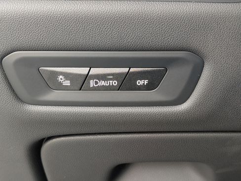 Used 2024 BMW X5 xDrive40i w/ Executive Package image 24