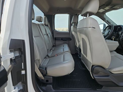 Used 2017 Ford F250 XL w/ Power Equipment Group image 24