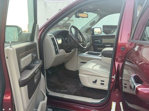 Used 2017 RAM 1500 Laramie w/ Convenience Group image 61