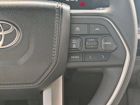 Used 2026 Toyota 4Runner SR5 RWD image 22