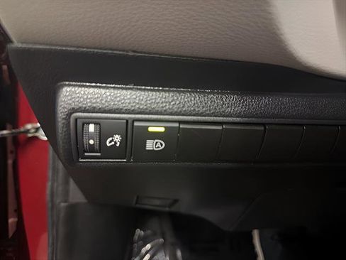 Used 2025 Toyota Corolla LE w/ Convenience Package FWD image 22