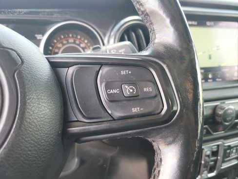 Used 2021 Jeep Wrangler Unlimited Sport image 28