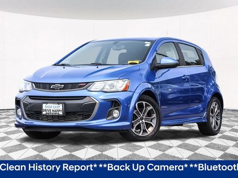 Used 2019 Chevrolet Sonic LT w/ Convenience Package FWD image 2
